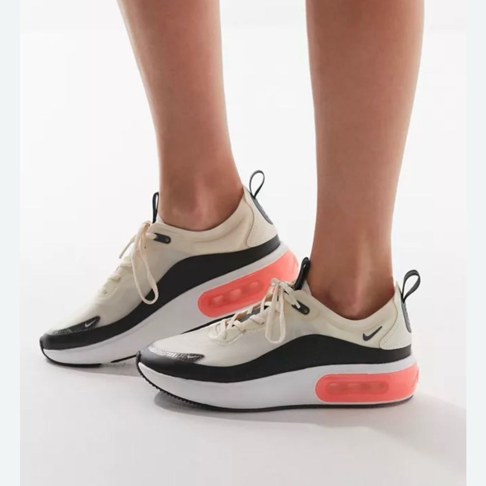 Nike Air Max Dia SE Pale Ivory Black Sneakers Size 8.5